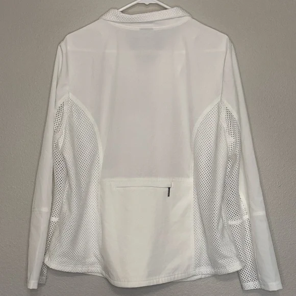 Chico's Zenergy Mesh Panel White Zip-Front Active Lightweight Jacket - Picture 4 of 4